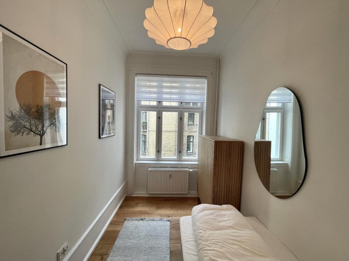 Beautiful 3 Bedroom Flat Next To The Marble Church Kopenhagen Exterior foto